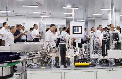 跑出项目建设“加速度” 做实经济发展“硬支撑”——七师胡杨河市2024年上半年经济工作观摩会侧记